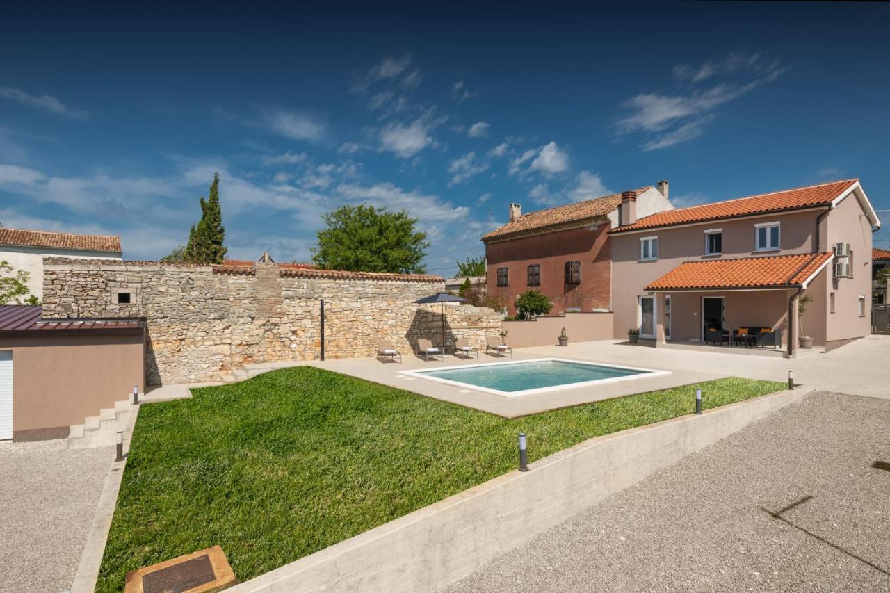 Villa Ester Пула Екстер'єр фото